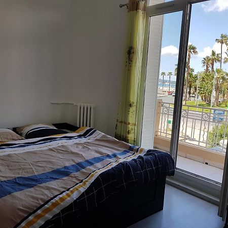 Studio With Sea View For 2 People Тулон Екстер'єр фото