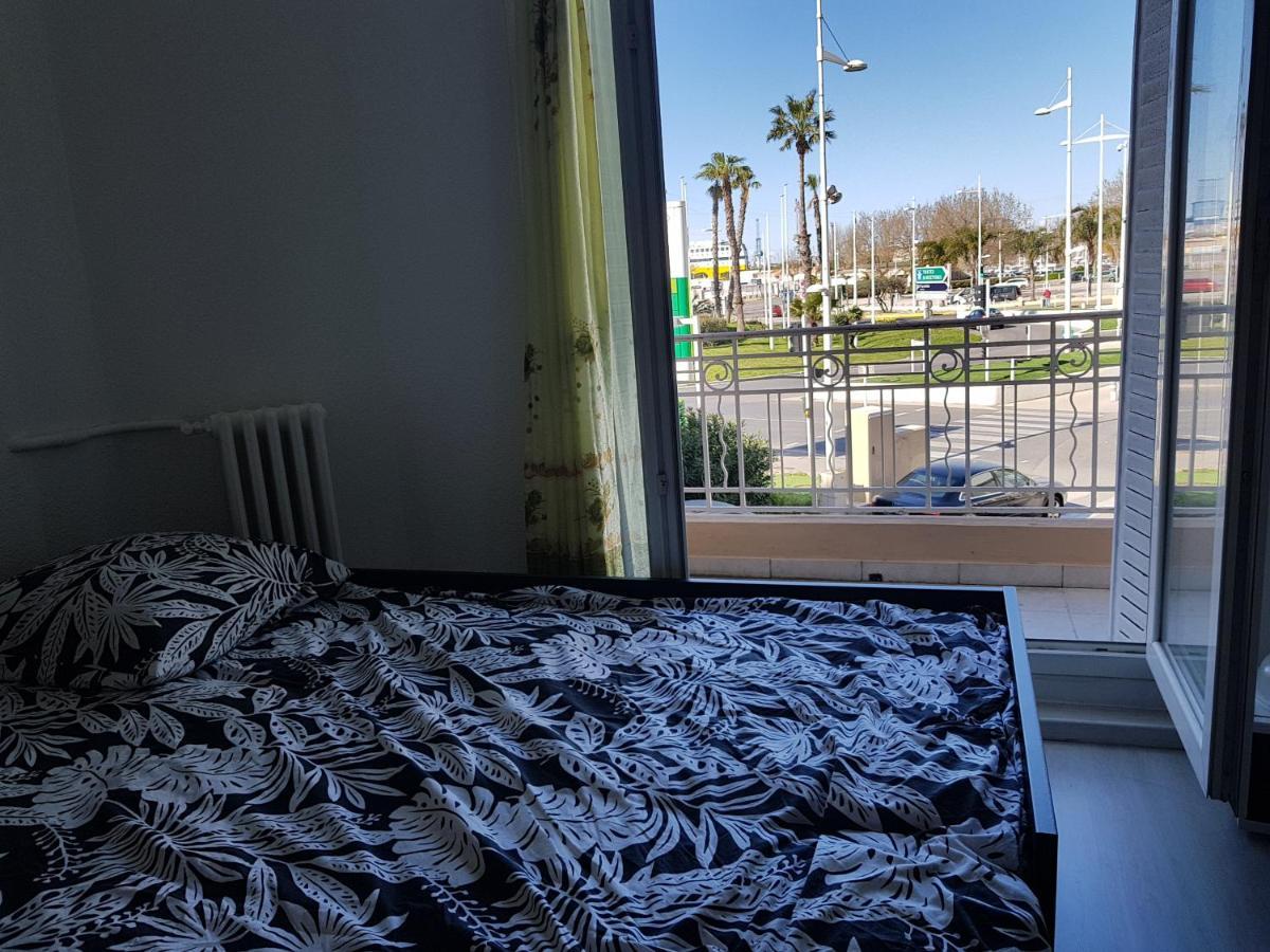 Studio With Sea View For 2 People Тулон Екстер'єр фото